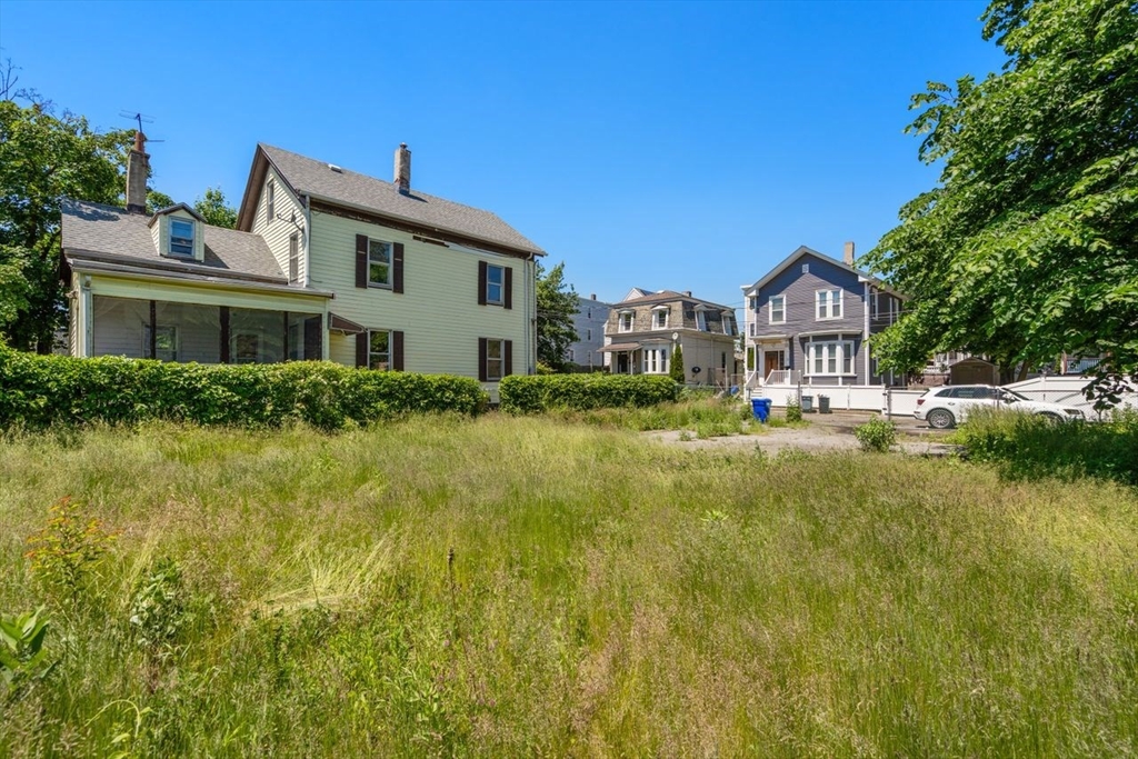 2 Magnolia Pl