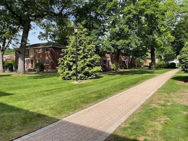 50 Wilson Dr 50