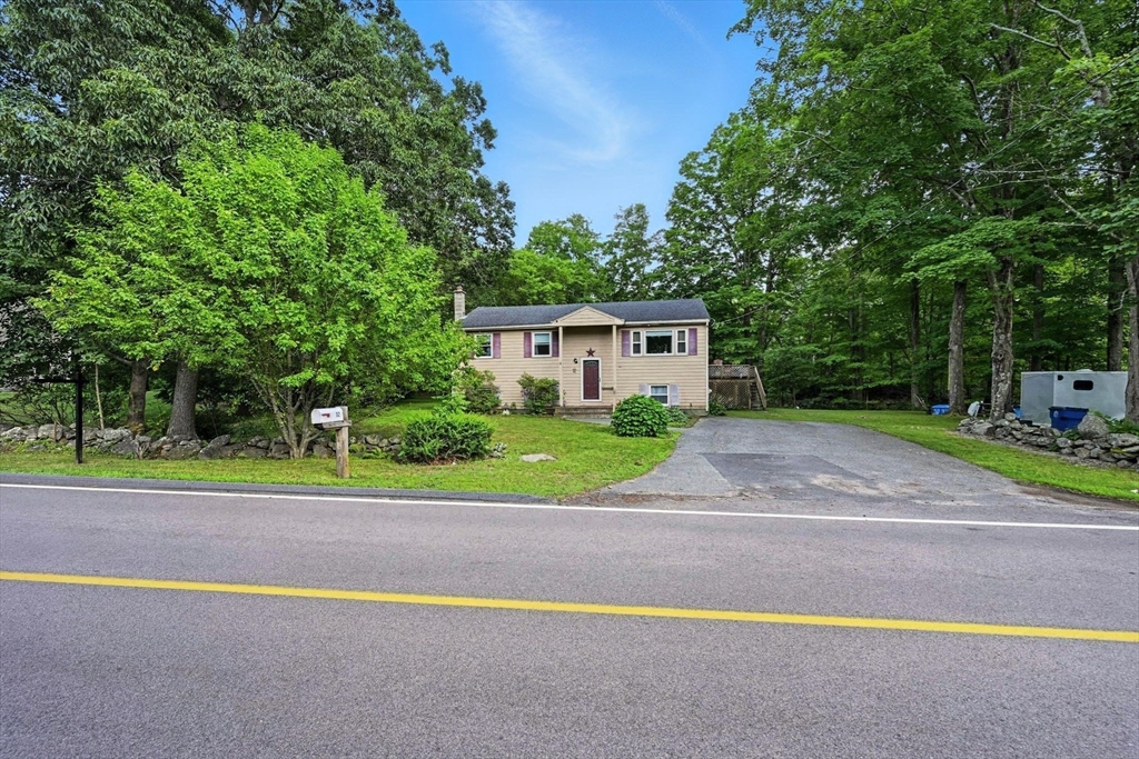 32 Maple St