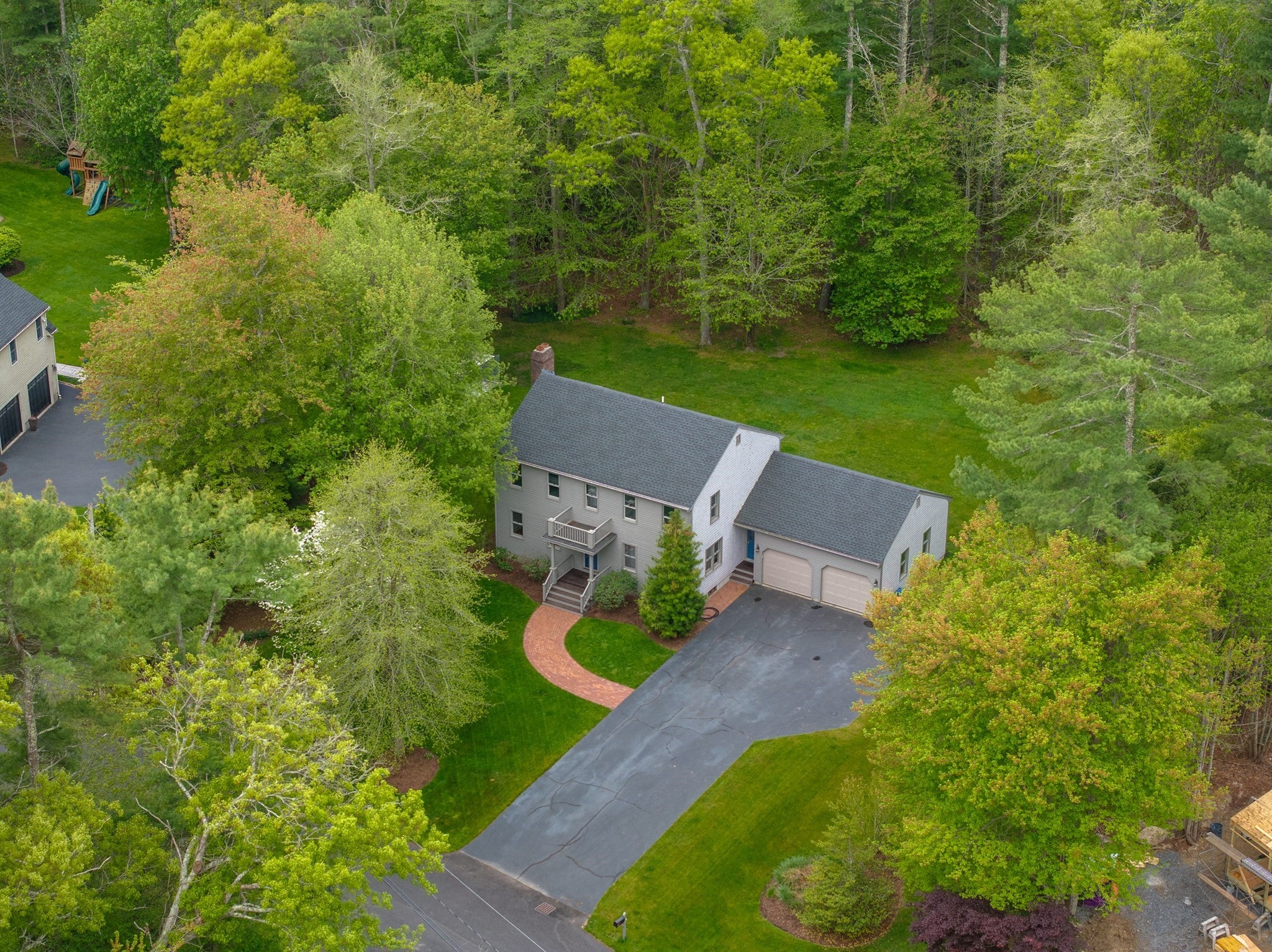 8 Riverbend Ln