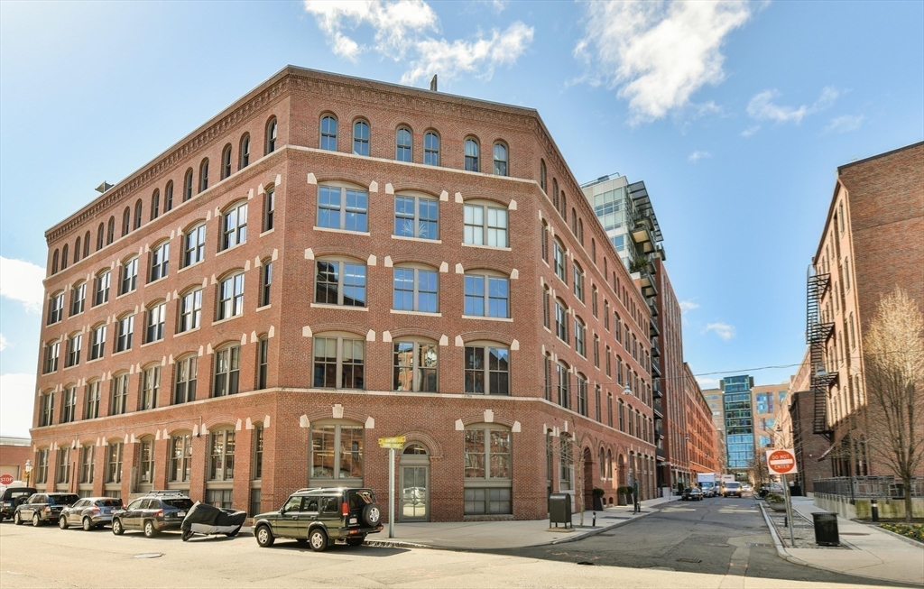 35 Channel Center St #206, Boston, MA Photo #12