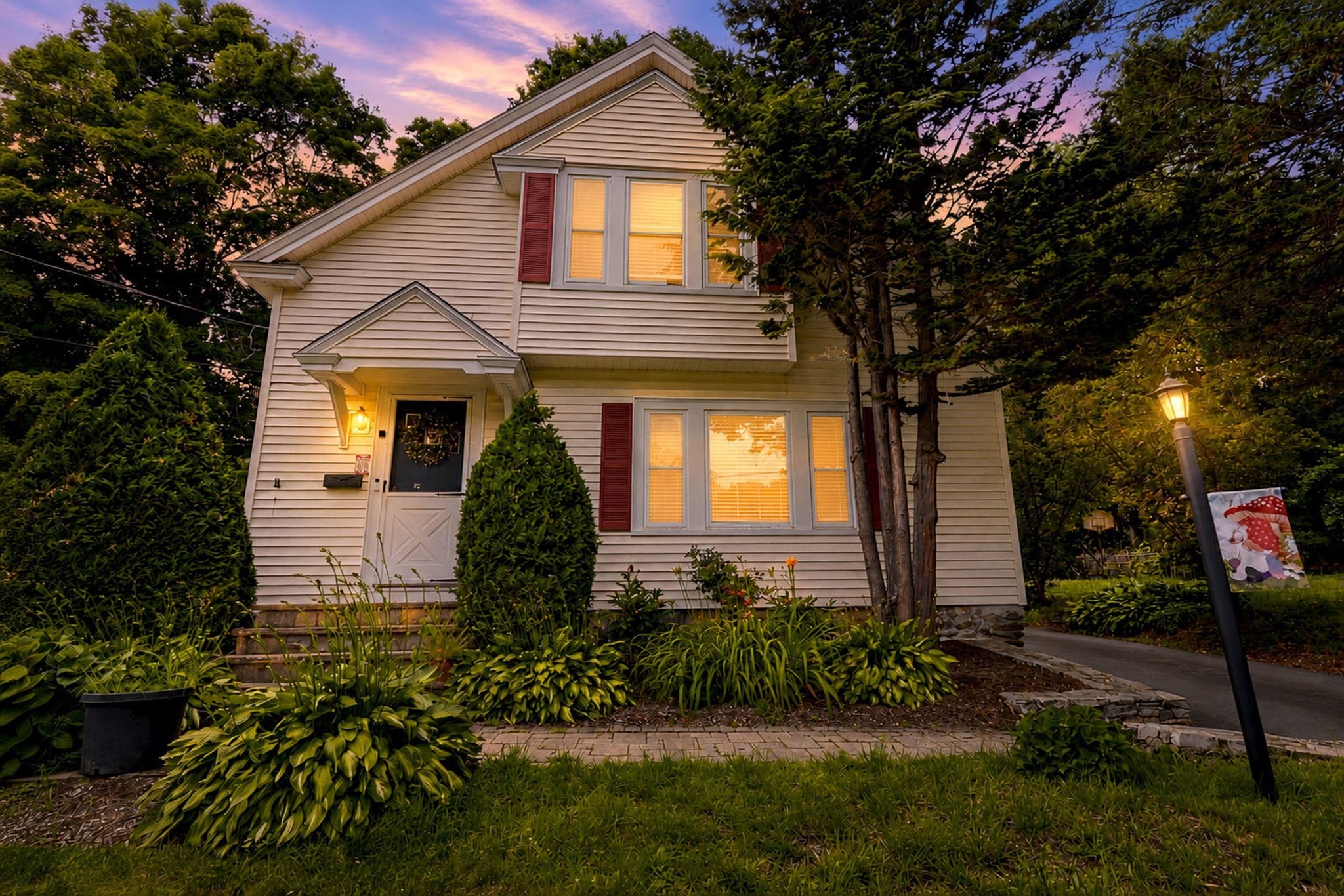 31 Wildrose Ave, Worcester MA 01602