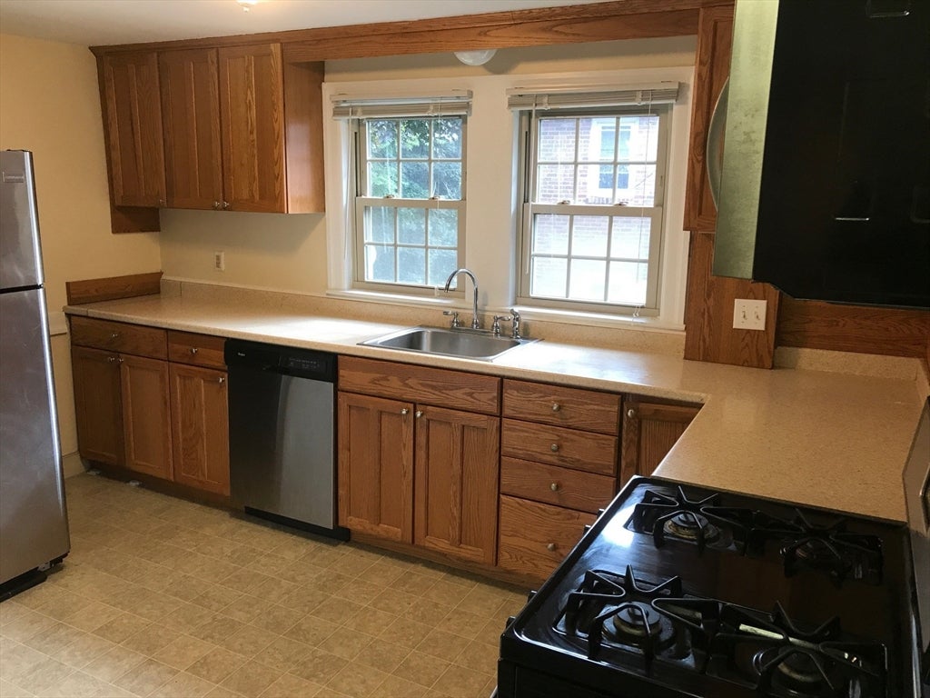 90 Undine Rd #2, Boston, MA, 90 Undine Rd #2, Boston, MA Photo #2