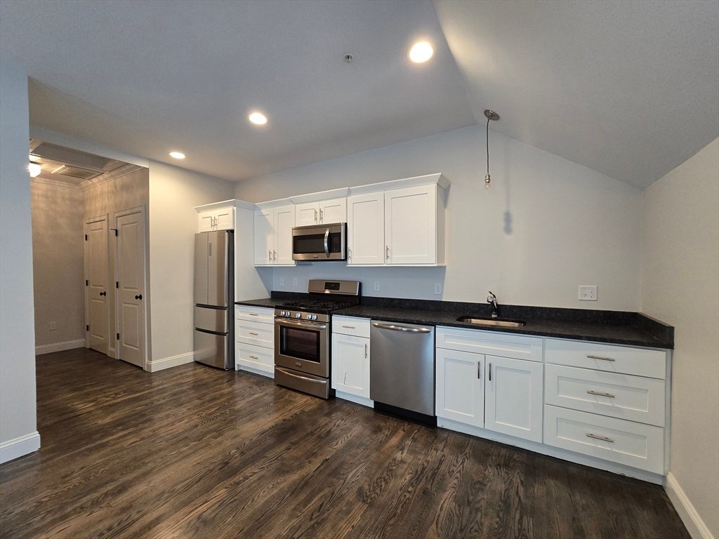 285 Saint George Street #203, Duxbury, MA Photo #2
