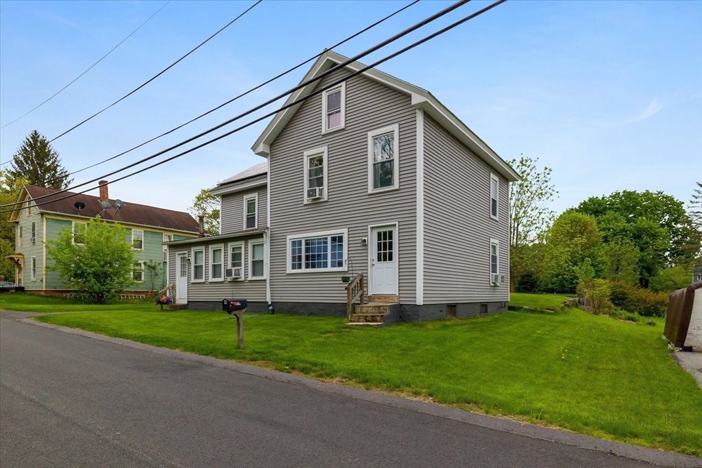 9 Green St