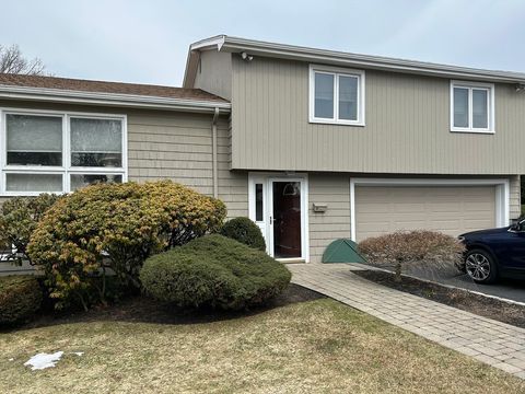 Photo of 8 Summit View Dr, Swampscott, MA 01907 (MLS # 73487312)