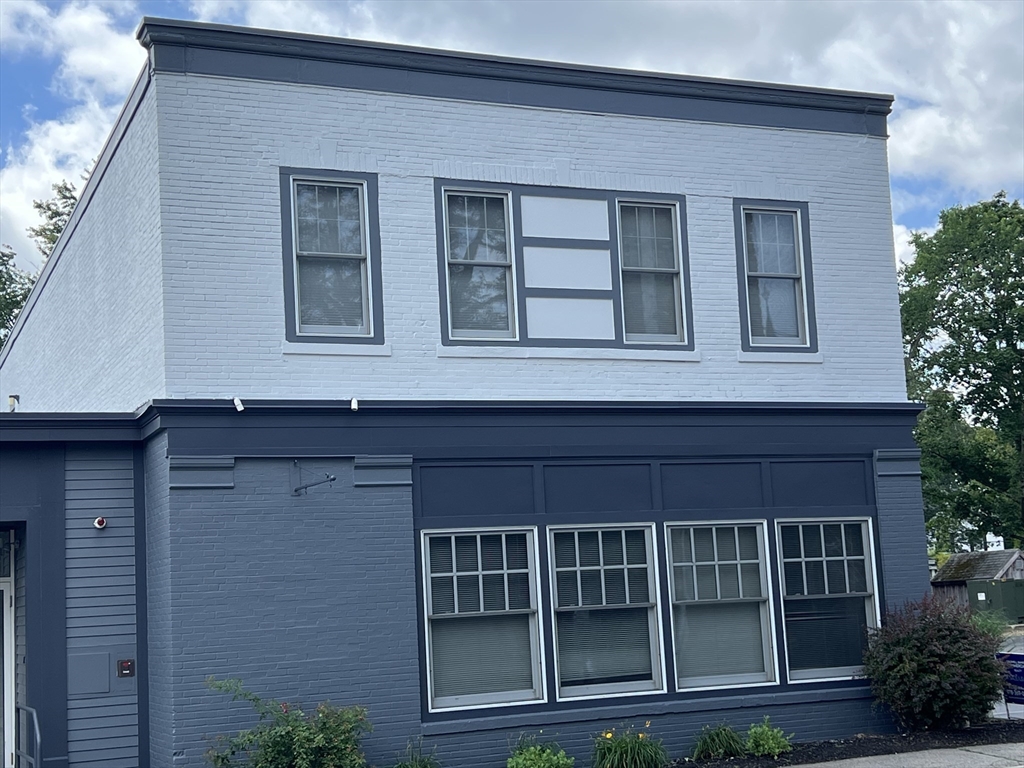 1269 Main St 2