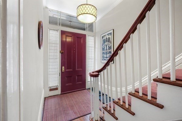 52 River St