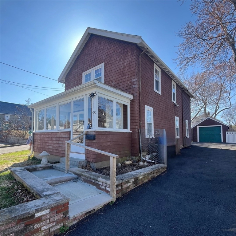 98 Seminole Ave