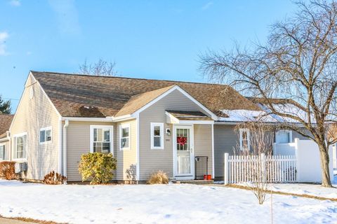 1153 James St 1153 Chicopee MA 01022