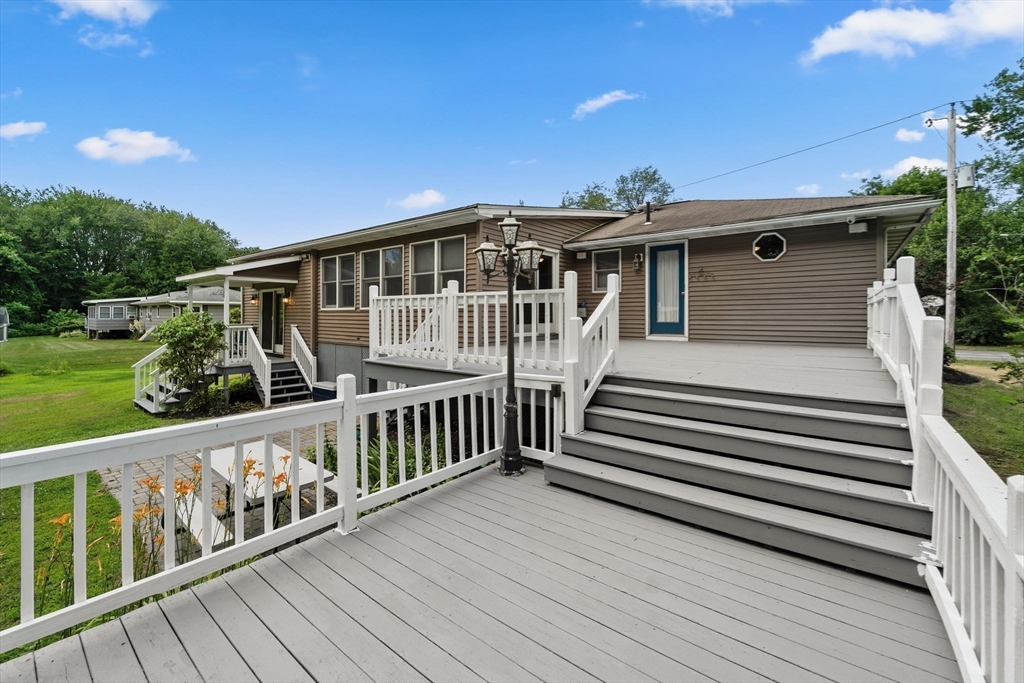 15 Chunis Ave