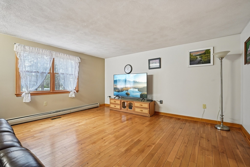 460 Shawsheen Ave