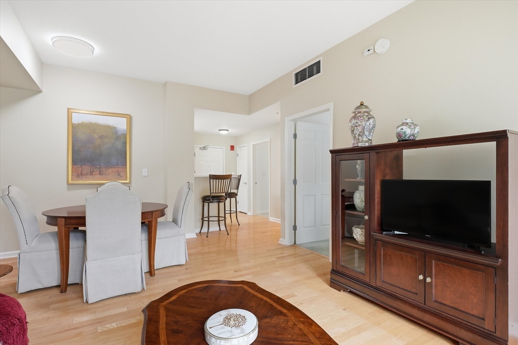 38 Village Rd #110, Middleton, MA Photo #6
