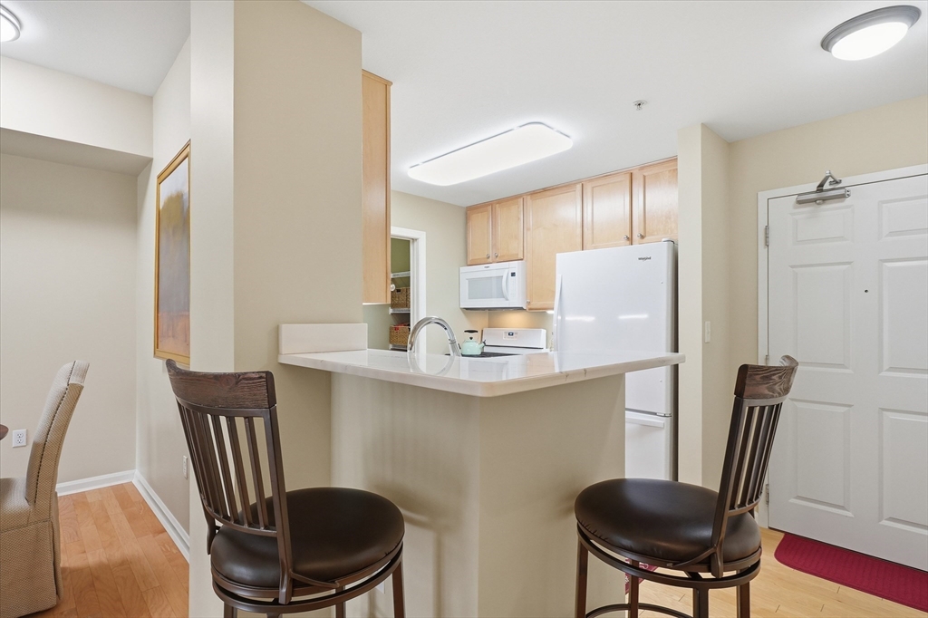 38 Village Rd #110, Middleton, MA Photo #9