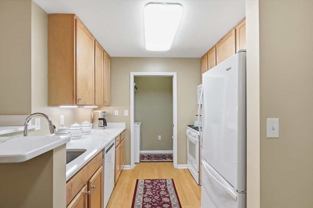 38 Village Rd #110, Middleton, MA Photo #13