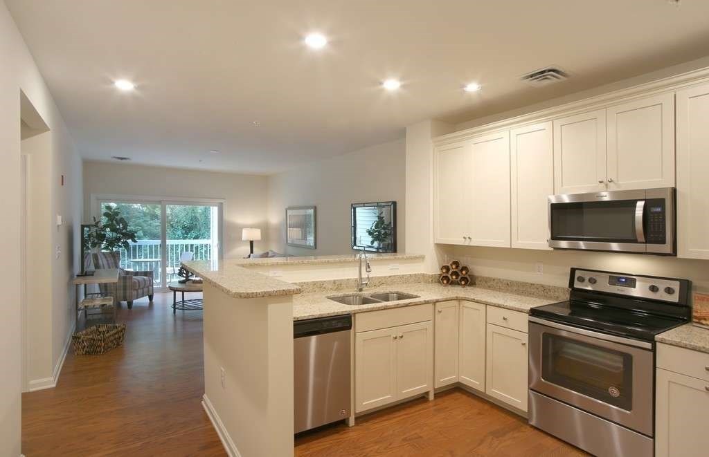 22 Farmstead Ln 407