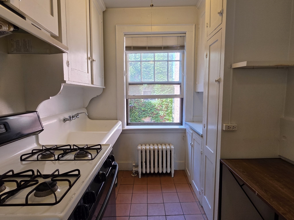 22 Concord AVE #11, Cambridge, MA Photo #9