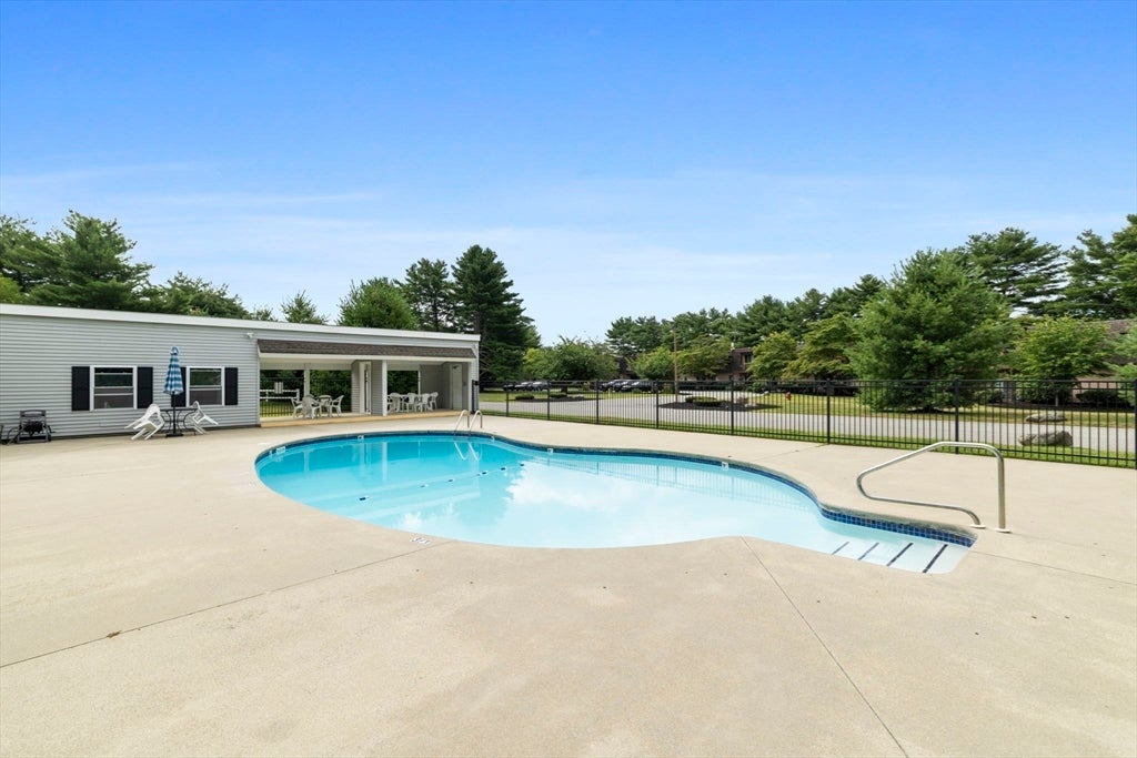 147 Sylvan St #12A, Danvers, MA Photo #1