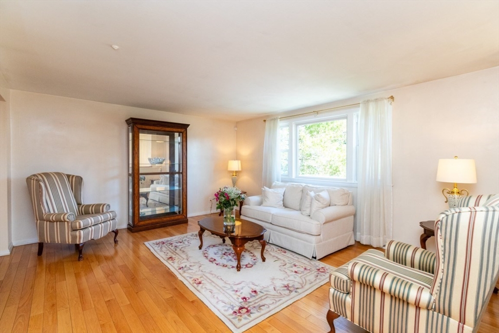 89 Fernandez Cir, Randolph, MA Photo #3