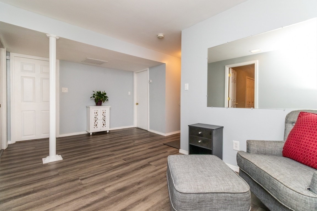 89 Fernandez Cir, Randolph, MA Photo #20