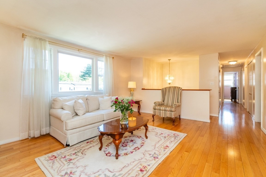 89 Fernandez Cir, Randolph, MA Photo #2