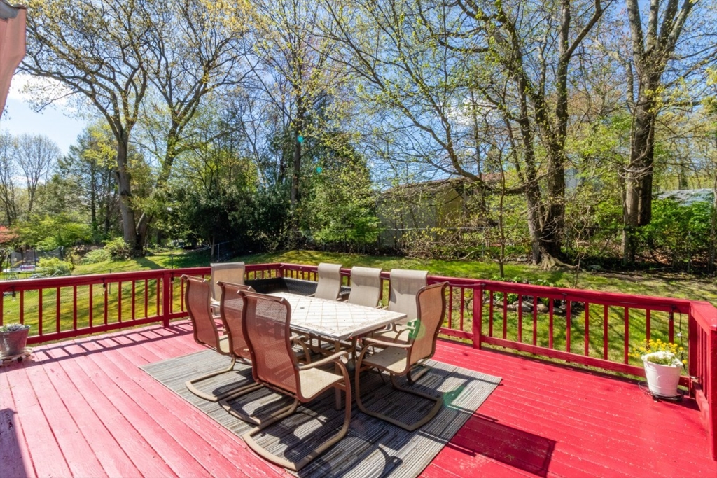 89 Fernandez Cir, Randolph, MA Photo #10