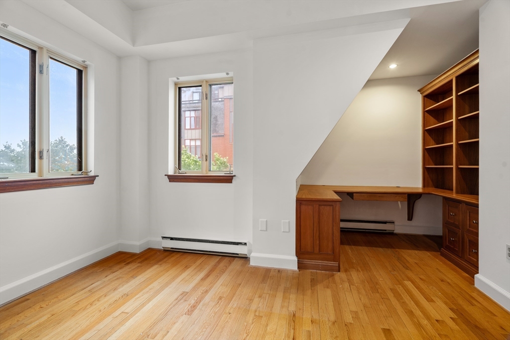 2 Clarendon St 505