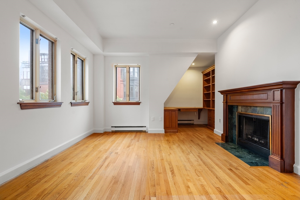2 Clarendon St 505