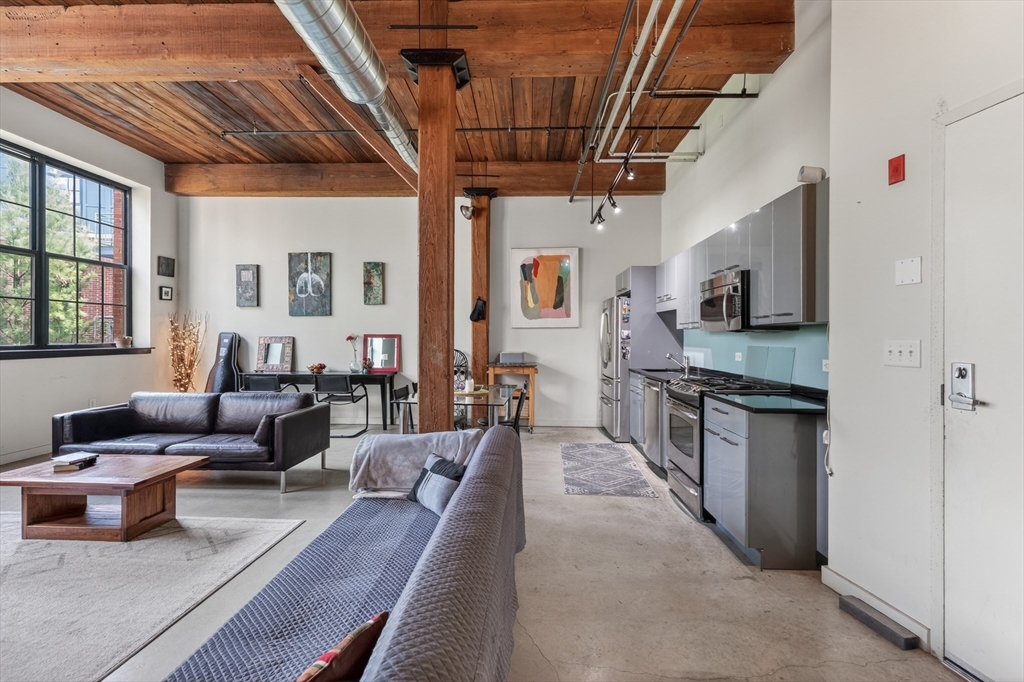 944 Dorchester Ave 34