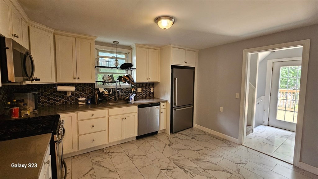 48 Watson St, Woonsocket, RI, 48 Watson St, Woonsocket, RI Photo #7