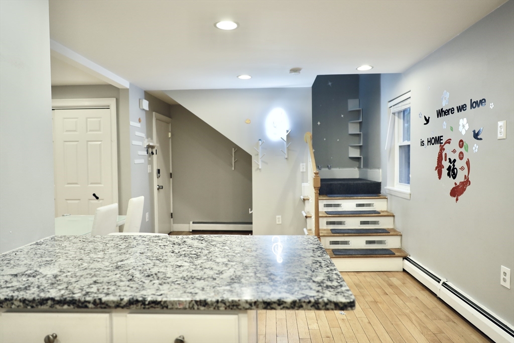 185 Linwood Ave 4