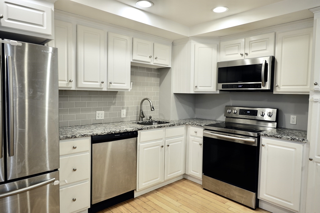 185 Linwood Ave 4
