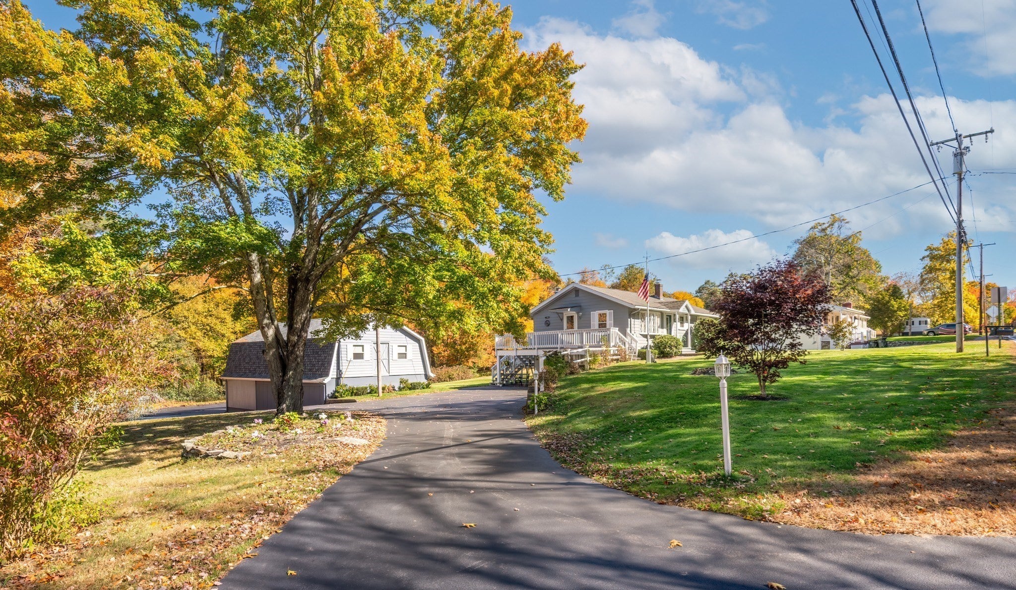 Photo of 580 Wrentham Road, Bellingham, MA