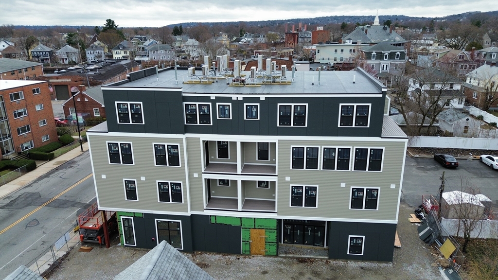 421 High St 203