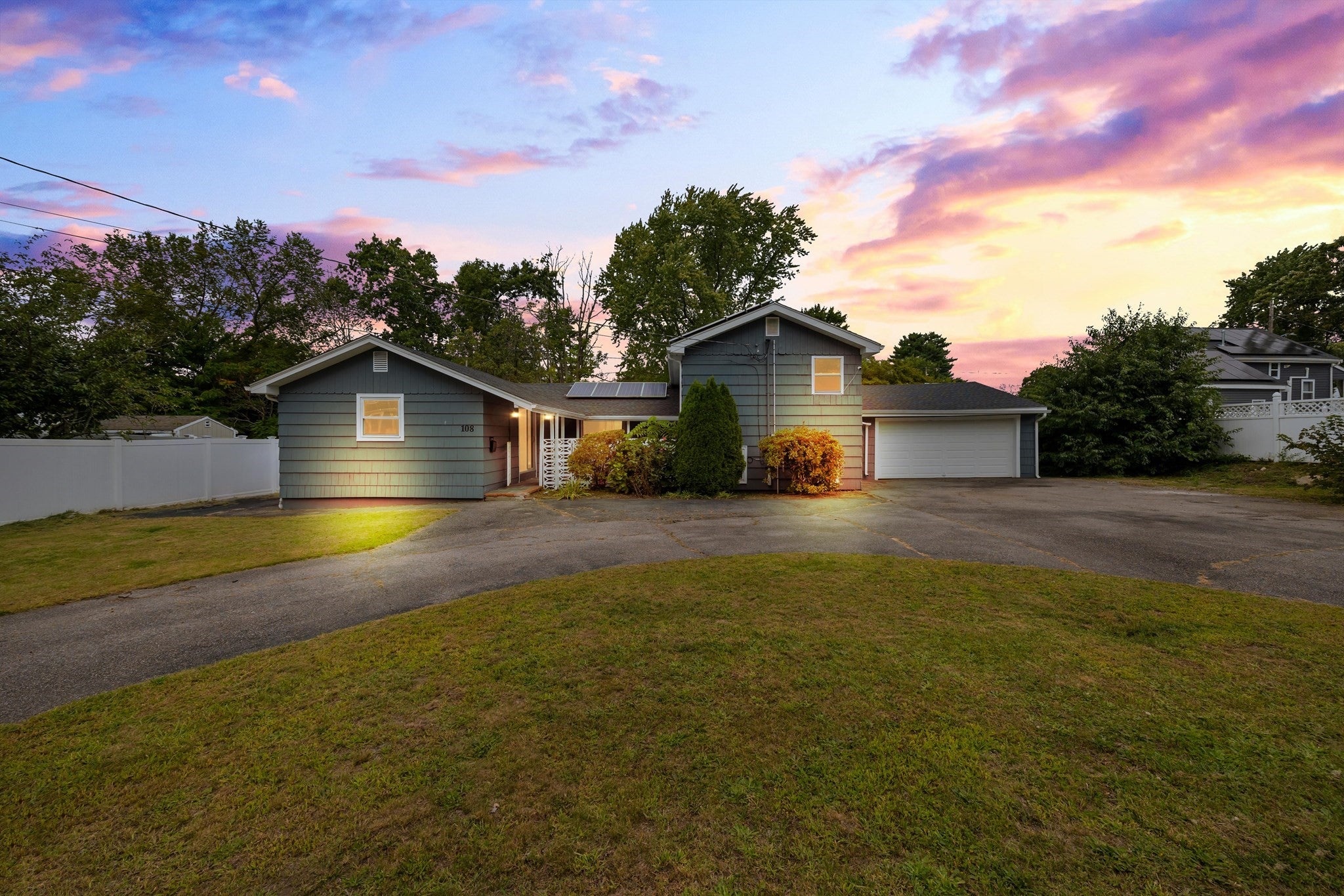 Photo of 108 Welsford St, Brockton, MA