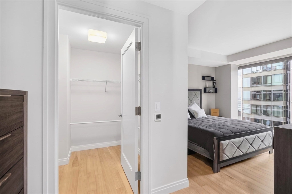133 Seaport Blvd 1517