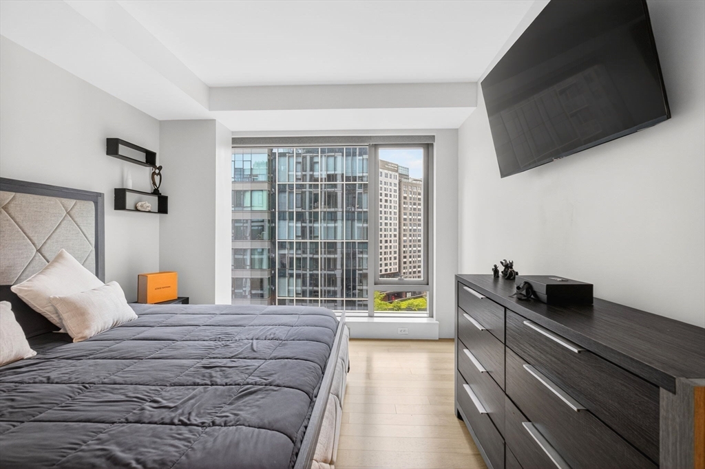 133 Seaport Blvd 1517