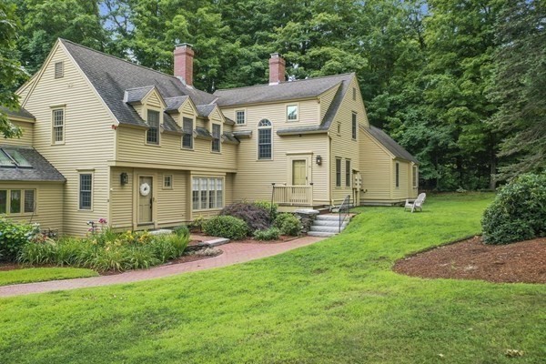 18 Wintergreen Ct 18