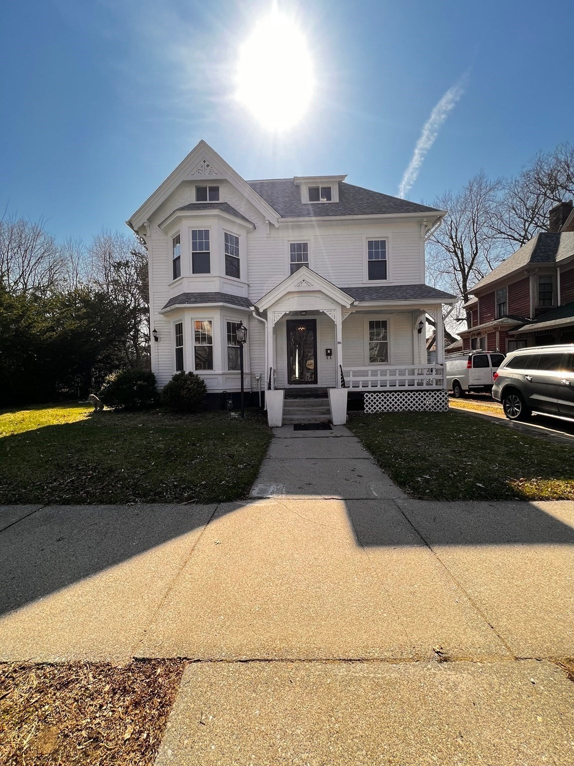 Photo of 186 Buckingham St, Springfield, MA