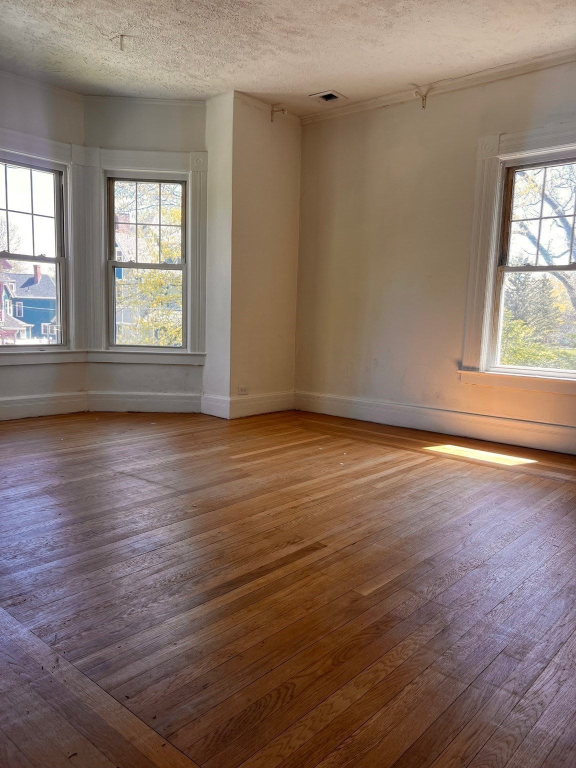186 Buckingham St, Springfield, MA Photo #26