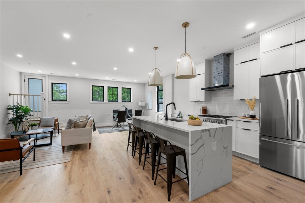 130 Cushing Street 4