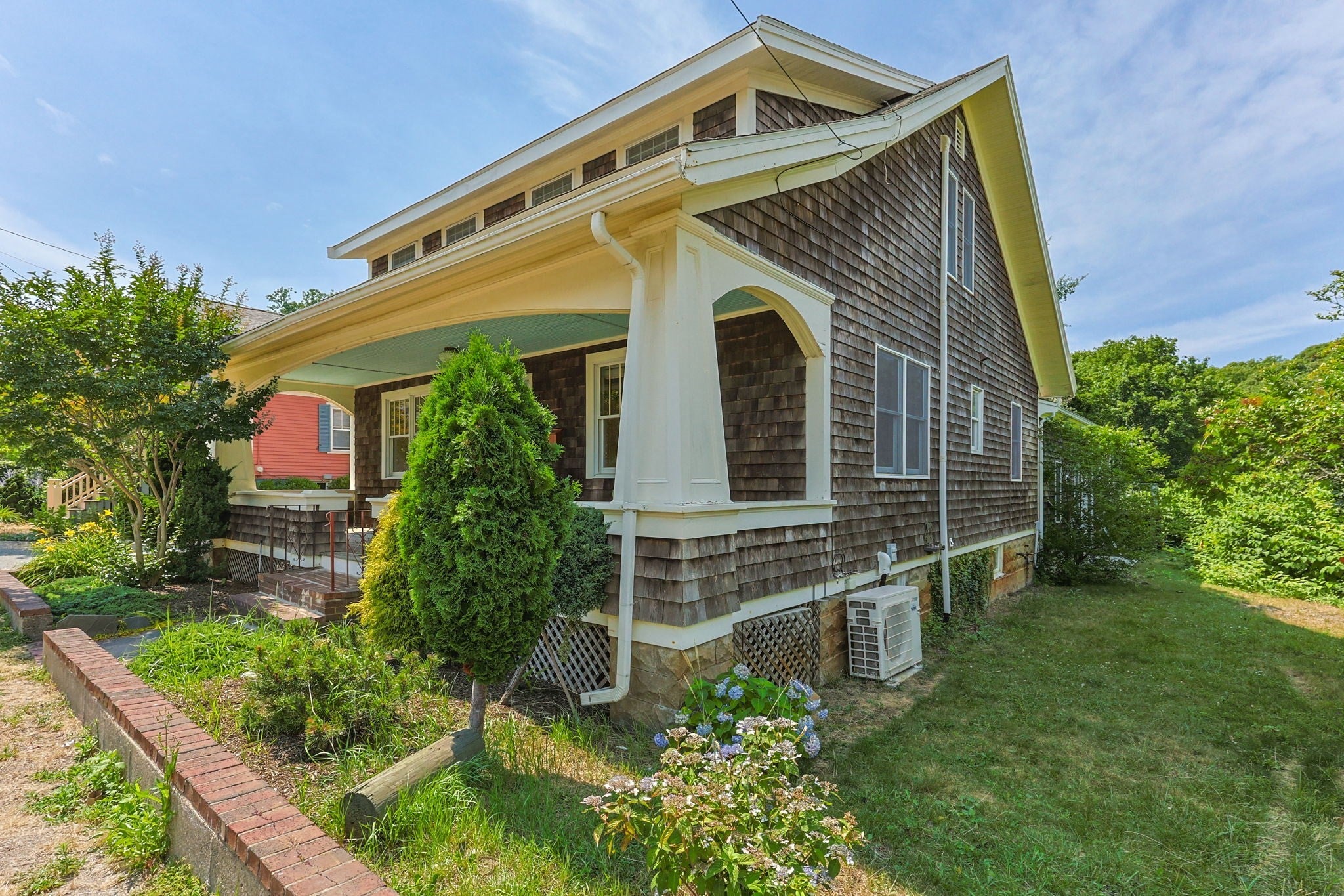 196 Bradford Street