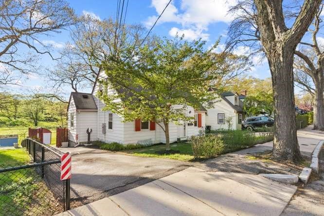 567 Poplar St, Boston, MA Photo #29