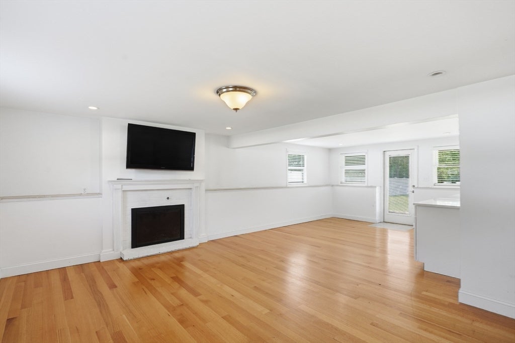 1566 Victory Hwy, North Smithfield, RI, 1566 Victory Hwy, North Smithfield, RI Photo #20