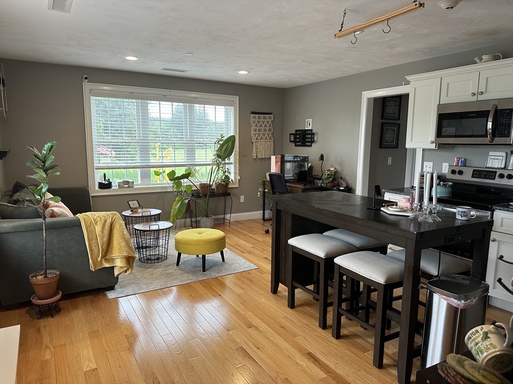 83C Maple Ave C