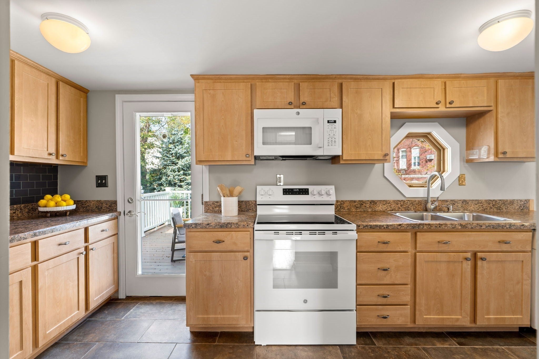 45 Prospect St #2, Marblehead, MA Photo #7