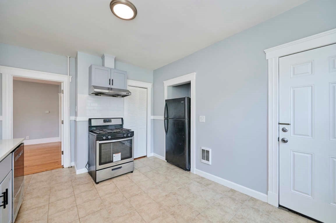 35 Lonsdale ST #2, Boston, MA, 35 Lonsdale ST #2, Boston, MA Photo #2