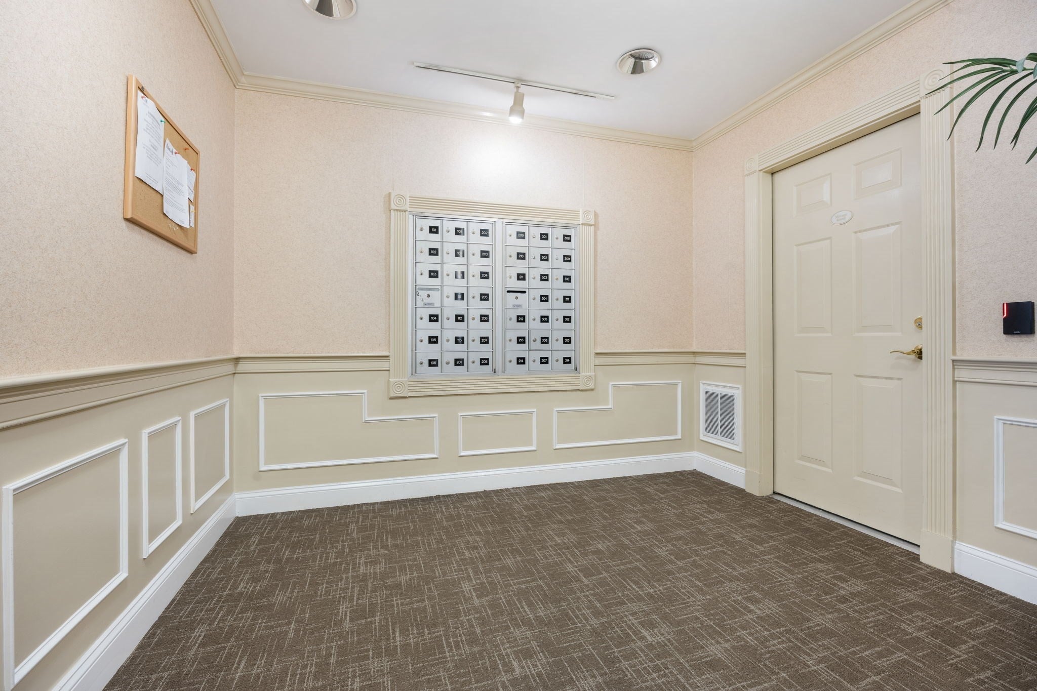 1 Millbrook Lane #314, Wakefield, MA Photo #20