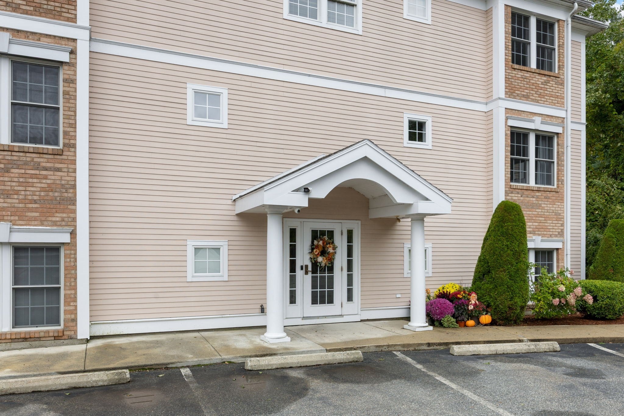1 Millbrook Lane #314, Wakefield, MA Photo #24