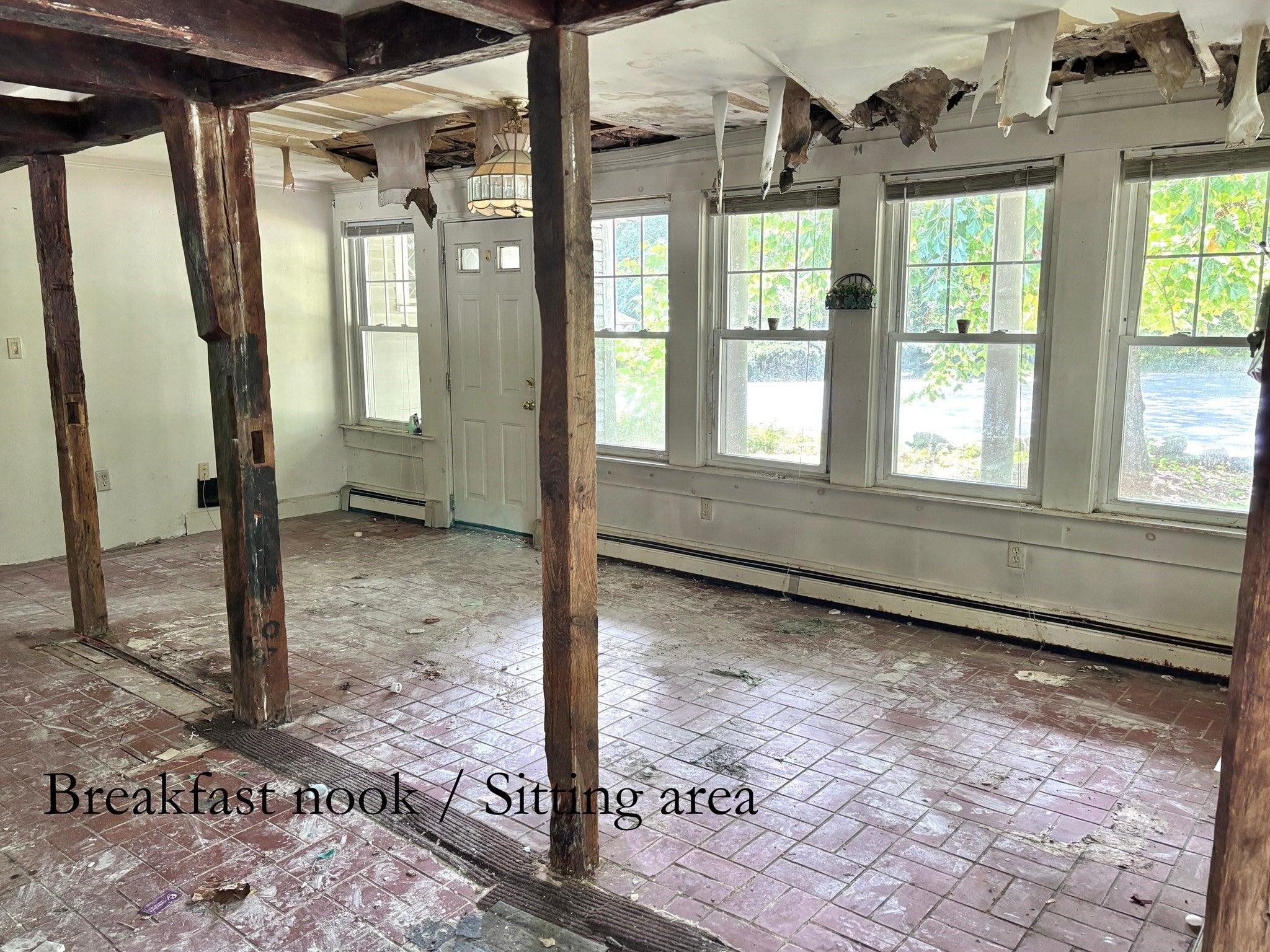279 Oldham St